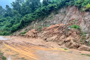 Khu vực xảy ra vụ sạt lở.