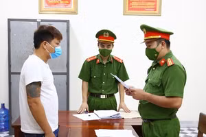 Đối tượng Điệp tại cơ quan điều tra (ảnh CA huyện Cẩm Xuyên).