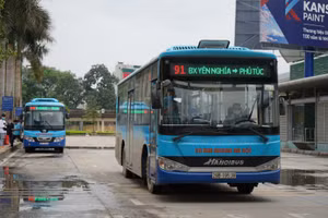 Tăng thêm 64 lượt xe buýt phục vụ dịp lễ 30/4 và 1/5 sắp tới.
