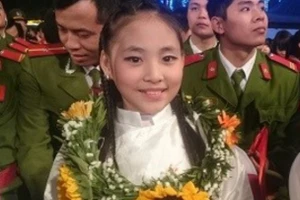 9 tuổi, 103 huy chương 