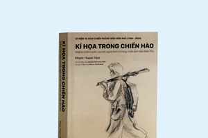 Cuốn “Kí họa trong chiến hào” của họa sĩ Phạm Thanh Tâm được NXB Kim Đồng phát hành.