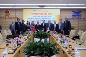 Quang cảnh buổi làm việc.