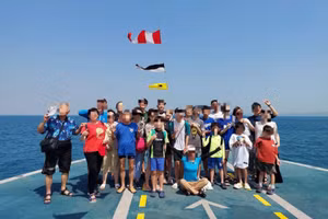 Đoàn khách Đài Loan được hỗ trợ tham gia các hoạt động tham quan tại TP Phú Quốc. Ảnh: HTM.