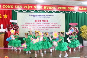 Tiết mục văn nghệ khai mạc Hội thi.