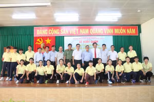 Lễ xuất quân đoàn thể thao HS TP Cần Thơ tham gia Hội khỏe Phù Đổng toàn quốc - lần thứ X năm 2024, khu vực V.