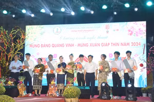 Sinh viên đến từ CHDC nhân dân Lào đang học tập tại Trường ĐH Đồng Tháp.