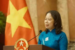 Phó Chủ tịch nước Võ Thị Ánh Xuân biểu dương ngành Giáo dục đã bền bỉ tạo điều kiện để học sinh được thể hiện tài năng.