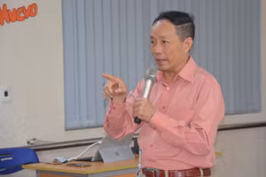 PGS.TS Nguyễn Văn Khánh.