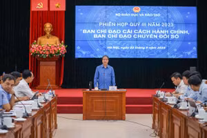 Bộ trưởng Nguyễn Kim Sơn chủ trì phiên họp quý III năm 2023 của Ban Chỉ đạo cải cách hành chính và Ban Chỉ đạo chuyển đổi số Bộ GD&ĐT.