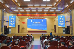 Khai giảng lớp Bồi dưỡng nghiệp vụ kiểm định viên K1 tại Trường ĐH Công đoàn. Ảnh: dhcd.edu.vn.