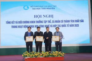 Đổi mới nâng cao hoạt động KH&CN và HTQT theo hướng hiện đại.