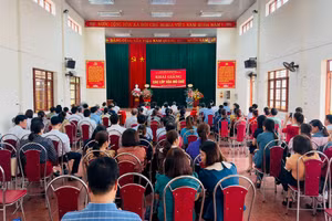 Định Hoá (Thái Nguyên) khai giảng lớp xoá mù chữ cho 63 học viên.