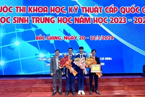 Thầy và trò Trường THPT Chuyên Tuyên Quang có Dự án được Bộ GD&ĐT lựa chọn tham gia Hội thi KHKT quốc tế - ISEF 2024 tại Mỹ.