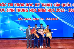 Thầy và trò Trường THPT Chuyên Tuyên Quang có Dự án được Bộ GD&ĐT lựa chọn tham gia Hội thi KHKT quốc tế - ISEF 2024 tại Mỹ.