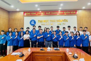 Đại học Thái Nguyên huy động 10 đội tình nguyện tiếp sức mùa thi năm 2024.