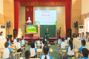 Nâng cao hiệu quả Học thông qua chơi cho học sinh miền núi.