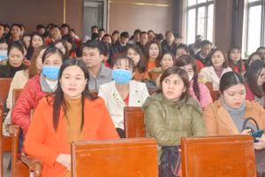 Giáo viên tham gia tập huấn