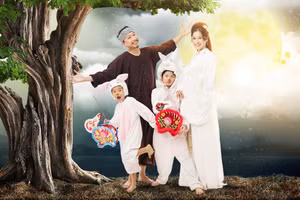 Sao Việt đua nhau khoe ảnh hóa thân chị Hằng xinh lung linh