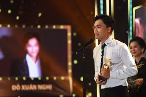  Xuân Nghị được trao giải Diễn viên nam ấn tượng.