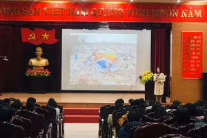 Tham luận sôi nổi của các đại biểu tại hội nghị