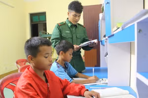 Đồn biên phòng A Vao là đơn vị tiên phong thực hiện chương trình "Con nuôi biên phòng".