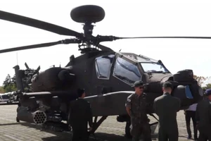 Hàn Quốc mua lô trực thăng tấn công AH-64E Apache thứ hai