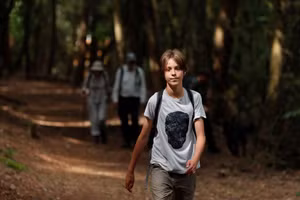 Jude Walker đi bộ 340km từ Yorkshire đến London trong 21 ngày để kêu gọi sự ủng hộ đối với chính sách thuế carbon.