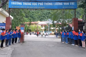 Thí sinh tham gia kỳ thi tuyển sinh vào lớp 10.