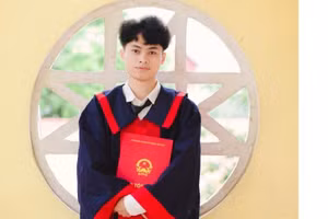 Ninh Việt Hoàng – học sinh Trường THPT Dân tộc Nội trú tỉnh Lạng Sơn. Ảnh NVCC.