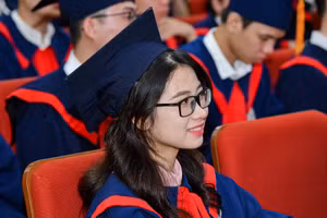 Tân kỹ sư Nguyễn Thị Thanh Nhàn cựu sinh viên ngành Kỹ thuật Dệt, Khoa Dệt May – Da giầy & Thời trang, Trường Vật liệu, Đại học Bách Khoa Hà Nội. Ảnh NVCC.