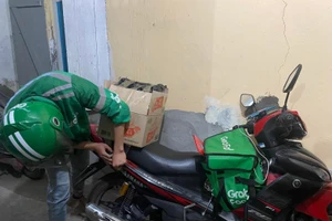 Nhân viên giao hàng phải thực hiện 5K.