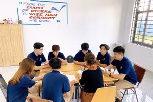 Một buổi ôn tập của học sinh lớp 12 Trường Quốc tế Song ngữ Học Viện Anh Quốc - UKA Gia Lai (tỉnh Gia Lai). Ảnh NTCC.