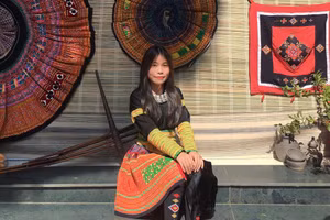 Mùa Thị May sinh viên năm nhất ngành Giáo dục Tiểu Học (Trường ĐH Giáo Dục - ĐH Quốc gia Hà Nội). Ảnh NVCC.