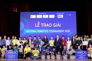 Các đội đạt giải tại National Robotics Tournament 2022.