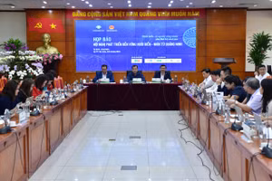 Quang cảnh buổi họp báo.