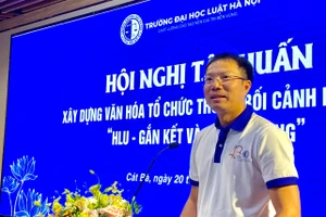 TS Đoàn Trung Kiên - Hiệu trưởng Trường Đại học Luật Hà Nội phát biểu tại Hội nghị. Ảnh: Ngô Chuyên.