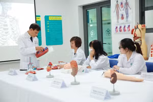 Cán bộ giảng viên Trường Cao đẳng Hà Nội.