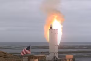 Nhật Bản phản ứng gì về việc Hoa Kỳ triển khai tên lửa tại nước này?