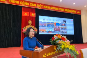 Thứ trưởng Ngô Thị Minh phát biểu tại Hội nghị. Ảnh Ngô Chuyên.