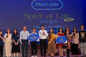 Tiểu phẩm Trường ĐH Luật Hà Nội đoạt giải Nhất cuộc thi Spirit of Law