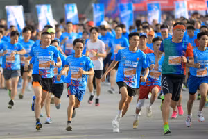 Hơn 500 vận động viên tham gia giải chạy Marathon Tuyên Quang 2023