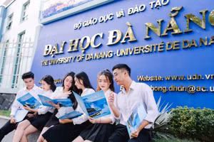 SV ĐH Đà Nẵng 