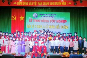 Lễ trao bằng tốt nghiệp.