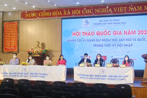 Khai mạc hội thảo quốc gia 2021 với chủ đề “Nghiên cứu và Giảng dạy Ngoại ngữ, Bản ngữ và Quốc tế học trong thời kỳ hội nhập”.
