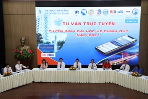 ĐH Đà Nẵng tổ chức tư vấn trực tuyến tuyển sinh 2021.