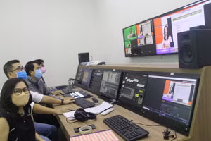 Studio phục vụ dạy học trực tuyến tại trường ĐH Ngoại ngữ, ĐH Đà Nẵng