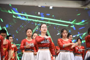 Các tiết mục văn nghệ đến từ các tập thể lớp