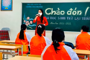 Trường THCS Mai Động (quận Hoàng Mai) diễn tập đón học sinh trở lại trường