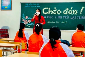 Trường THCS Mai Động (quận Hoàng Mai) diễn tập đón học sinh trở lại trường