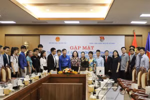 Lãnh đạo Bộ GD&ĐT, Trung ương Đoàn cùng các tác giả